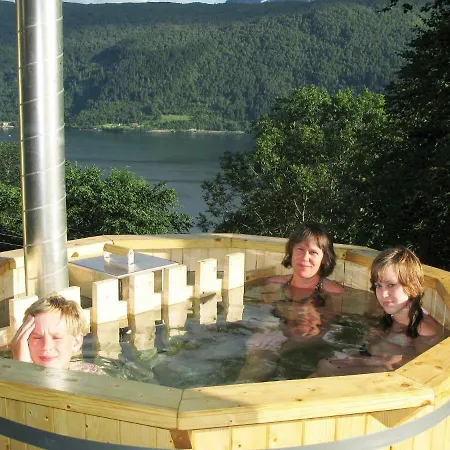 Nyaraló Three-bedroom Holiday In 3 *
